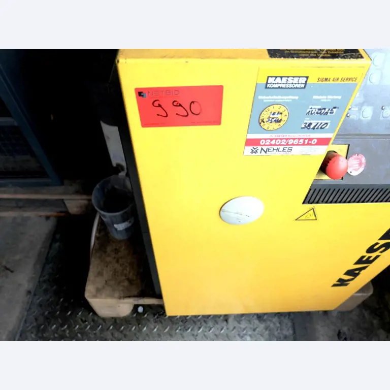 Machines for the manufacturing of foamed <br>and injected attachments and spare parts <br>for the automotive sector-9