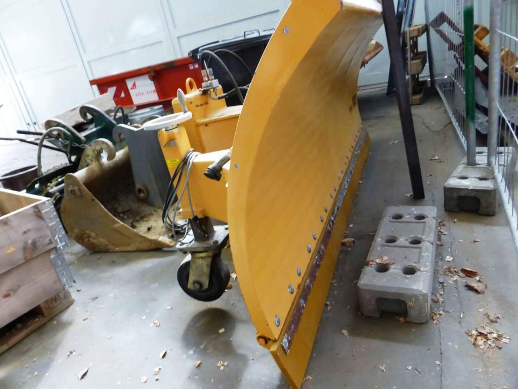 road engineering and municipal service sectorr-10