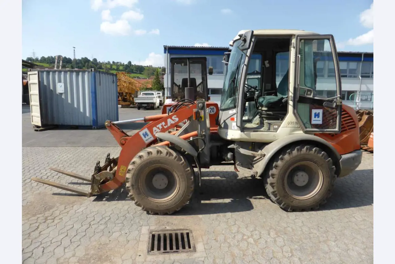 construction machinery and equipment and commercial vehicles -1