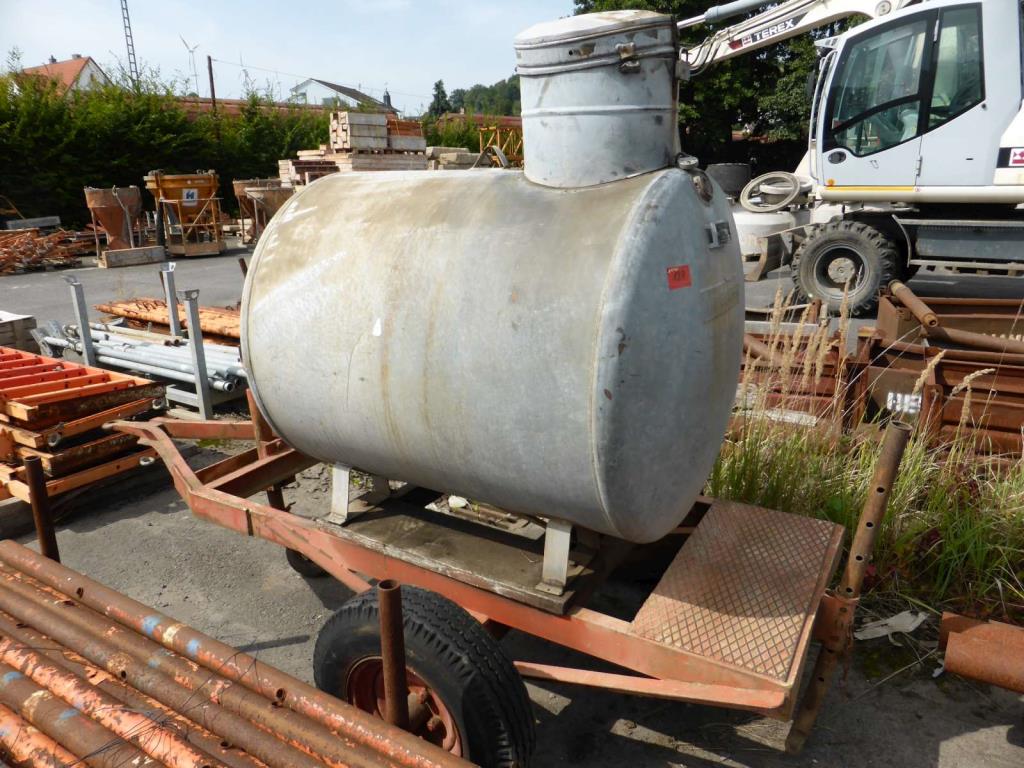 Gradbeni stroji, gradbena oprema, gospodarska vozila in avtomobili-1