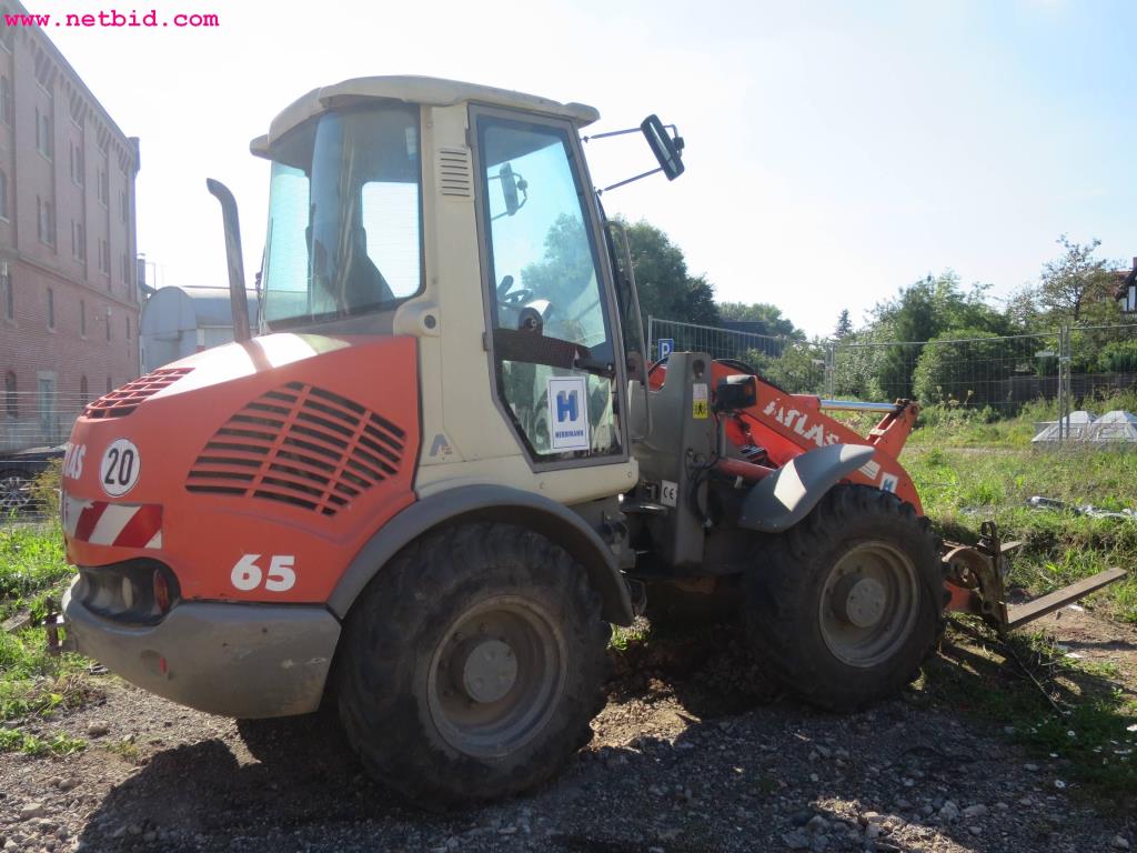 Gradbeni stroji, gradbena oprema, gospodarska vozila in avtomobili-1