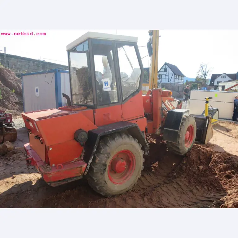 Bouwmachines, bouwuitrusting, bedrijfsvoertuigen en auto´s-4