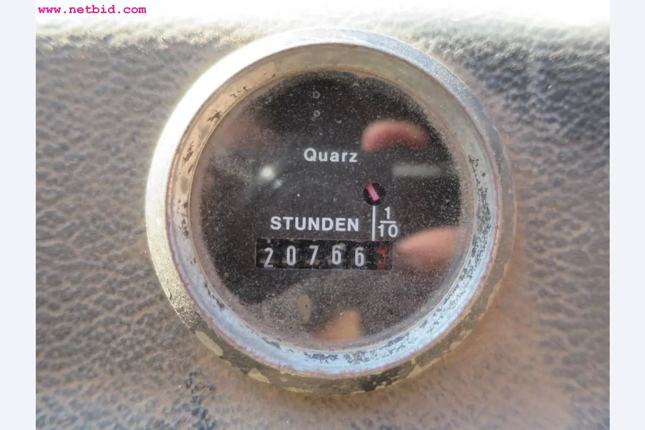 Bouwmachines, bouwuitrusting, bedrijfsvoertuigen en auto´s-5