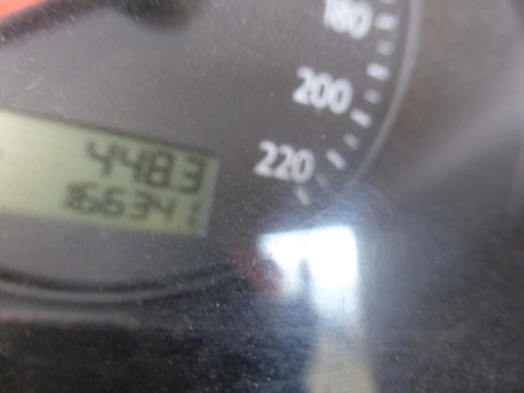 Máquinas de construção, equipamento de construção, veículos comerciais e automóveis-9