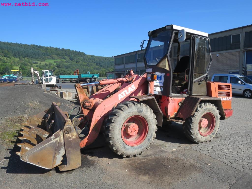 Baumaschinen, Baugeräte, Nutzfahrzeuge und Pkw-2