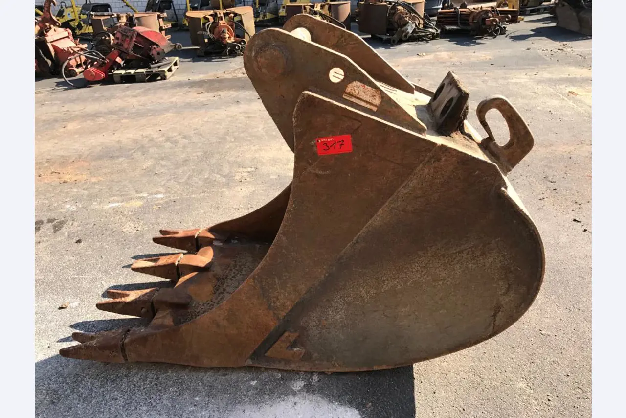 Baumaschinen, Baugeräte, Nutzfahrzeuge und Pkw-1