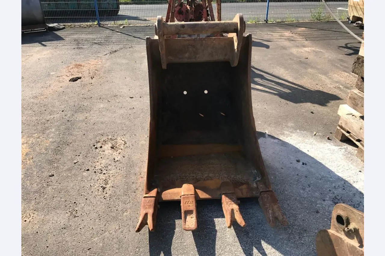 Baumaschinen, Baugeräte, Nutzfahrzeuge und Pkw-2