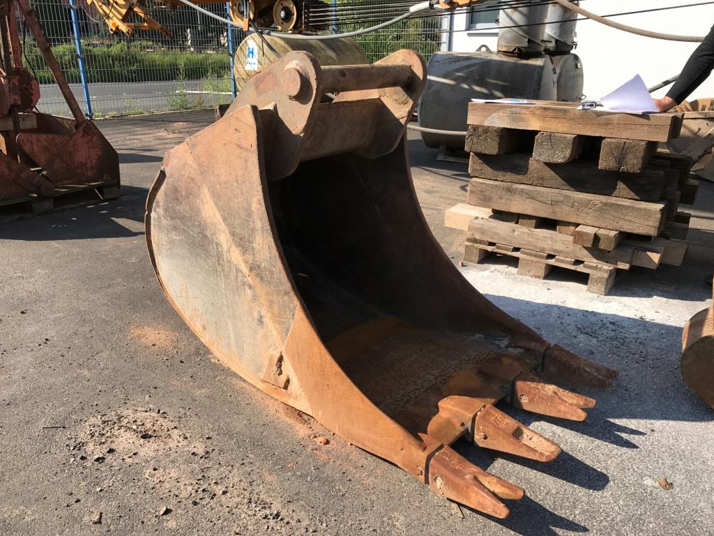 Gradbeni stroji, gradbena oprema, gospodarska vozila in avtomobili-3