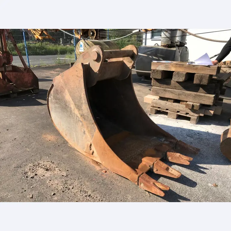 Baumaschinen, Baugeräte, Nutzfahrzeuge und Pkw-3