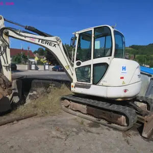 Hidravlični kompaktni bager Terex TC 50