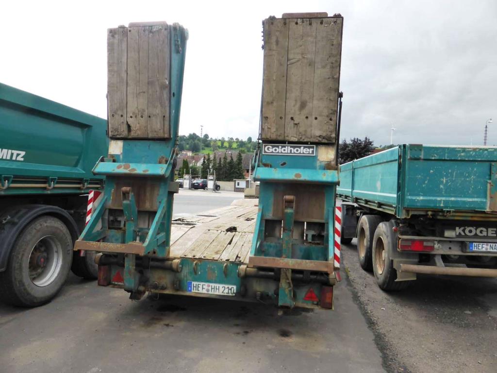 Gradbeni stroji, gradbena oprema, gospodarska vozila in avtomobili-8