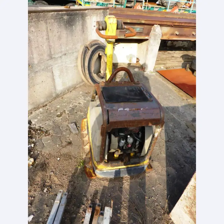 Baumaschinen, Baugeräte, Nutzfahrzeuge und Pkw-3