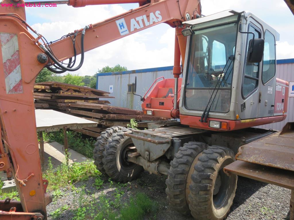 Máquinas de construção, equipamento de construção, veículos comerciais e automóveis-2