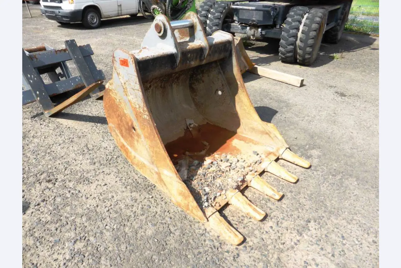 construction machinery and equipment and commercial vehicles -1