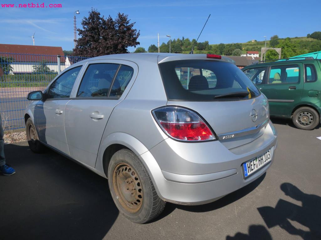 Gradbeni stroji, gradbena oprema, gospodarska vozila in avtomobili-4