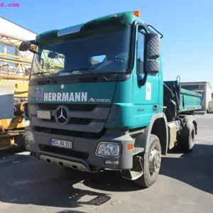 Tovornjak s samooskrbo Mercedes-Benz Actros 1846 4x4 Bluetec 5