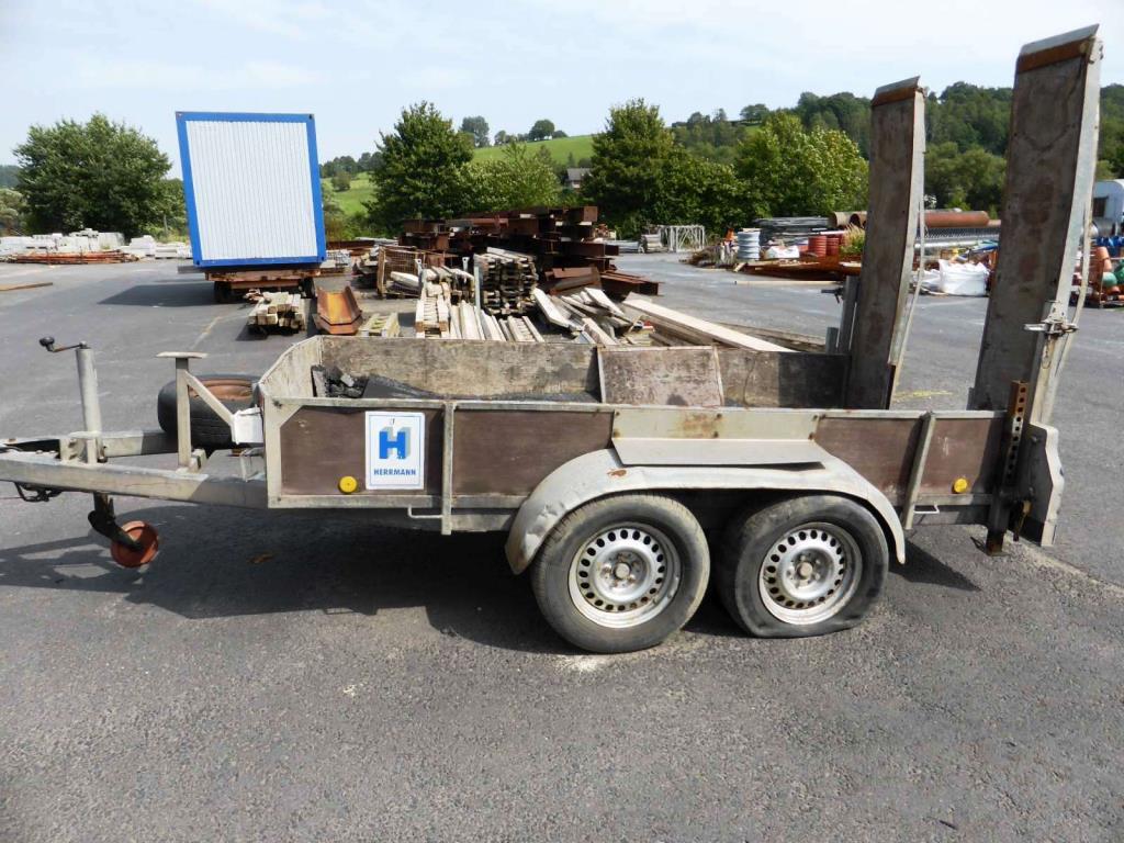 Máquinas de construção, equipamento de construção, veículos comerciais e automóveis-2