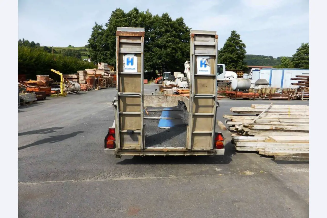 construction machinery and equipment and commercial vehicles -4