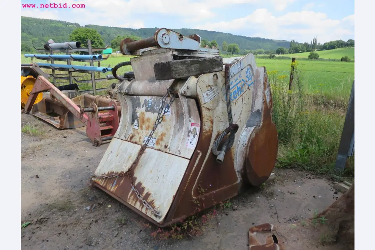 construction machinery and equipment and commercial vehicles -1