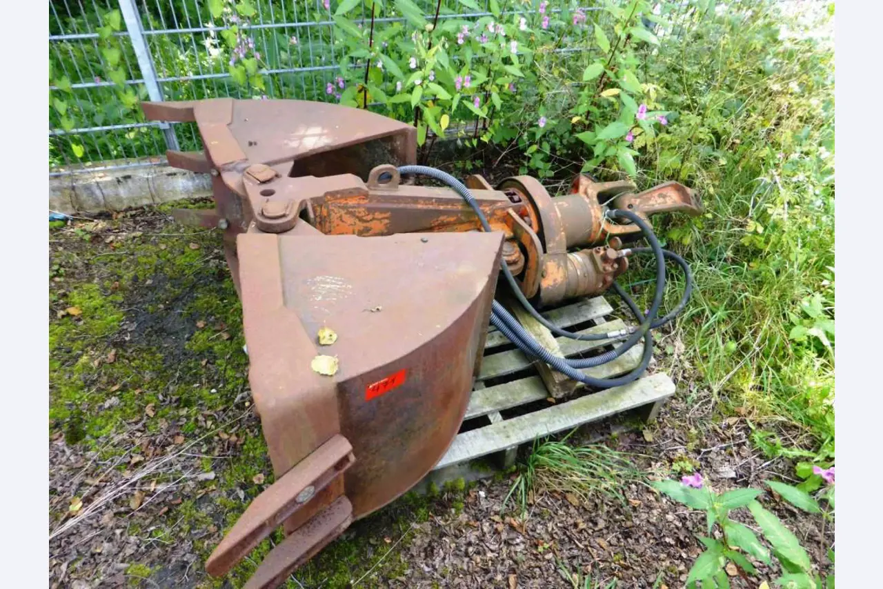 construction machinery and equipment and commercial vehicles -1