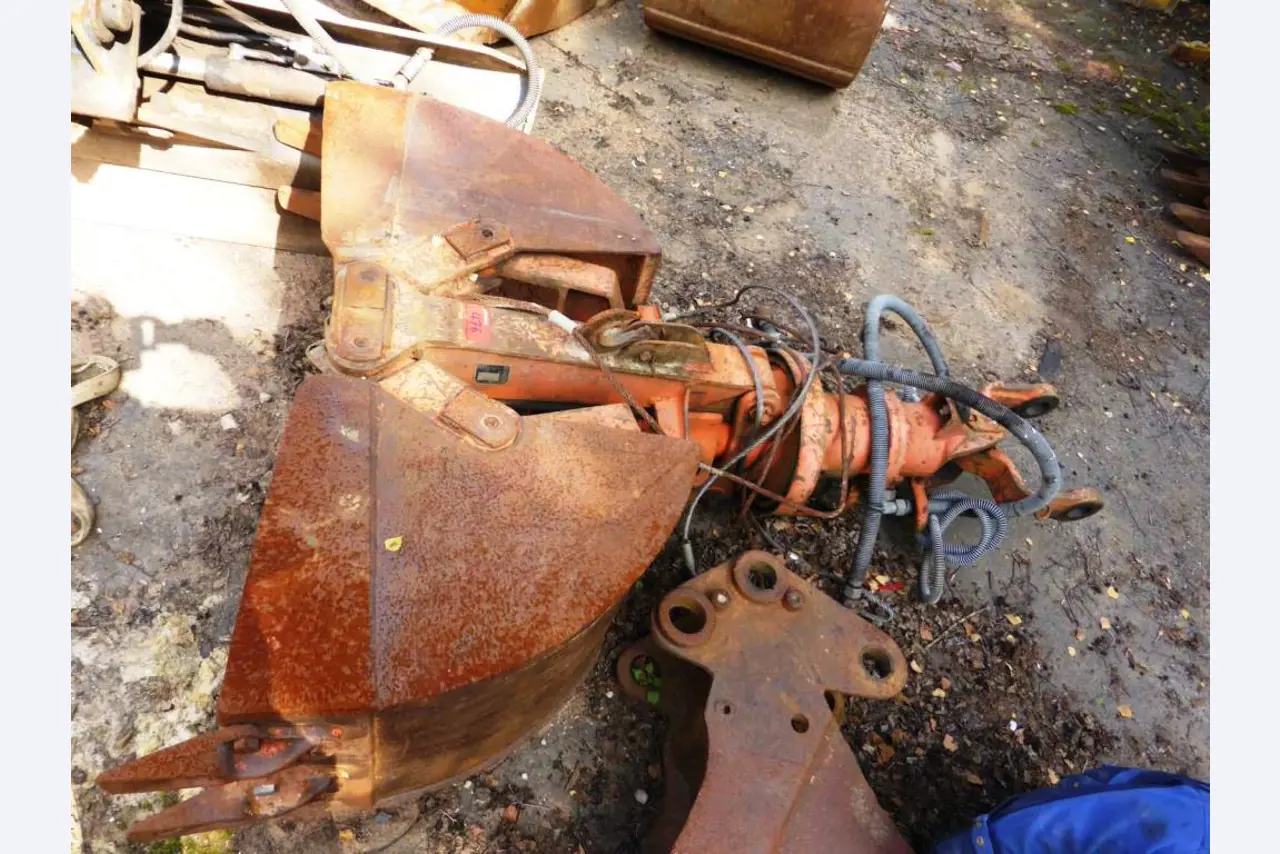 construction machinery and equipment and commercial vehicles -1