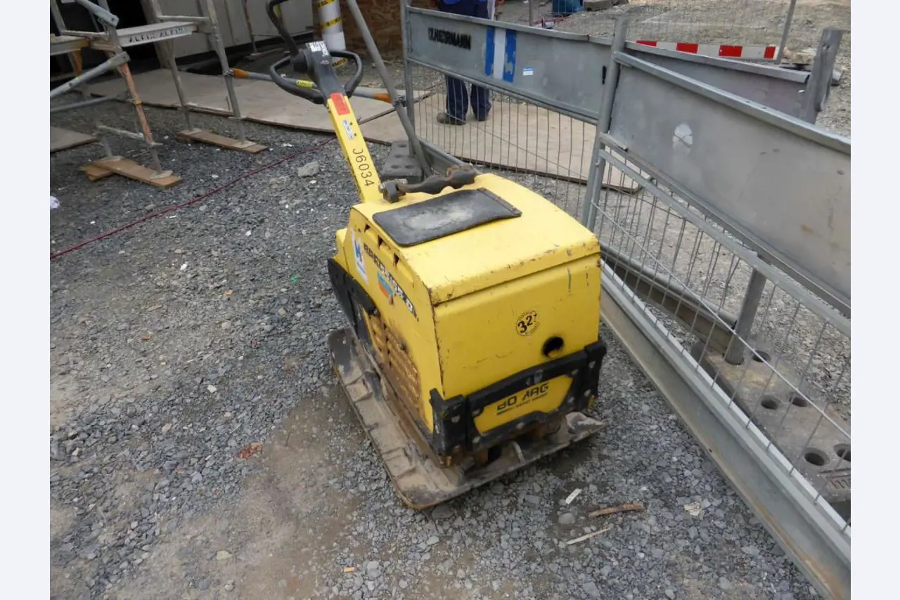 construction machinery and equipment and commercial vehicles -1