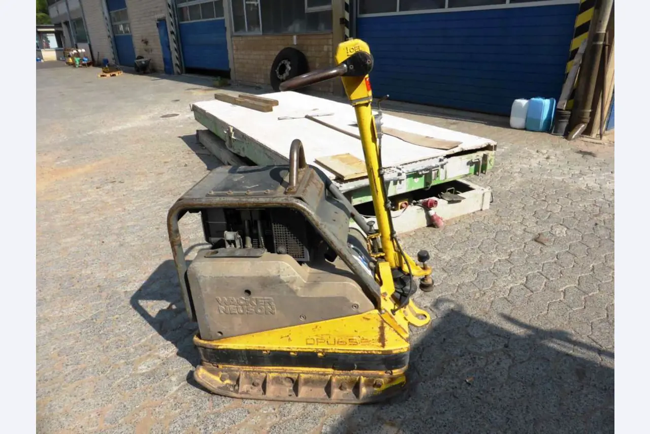 construction machinery and equipment and commercial vehicles -4