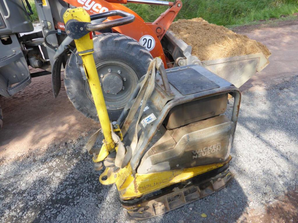 Gradbeni stroji, gradbena oprema, gospodarska vozila in avtomobili-3