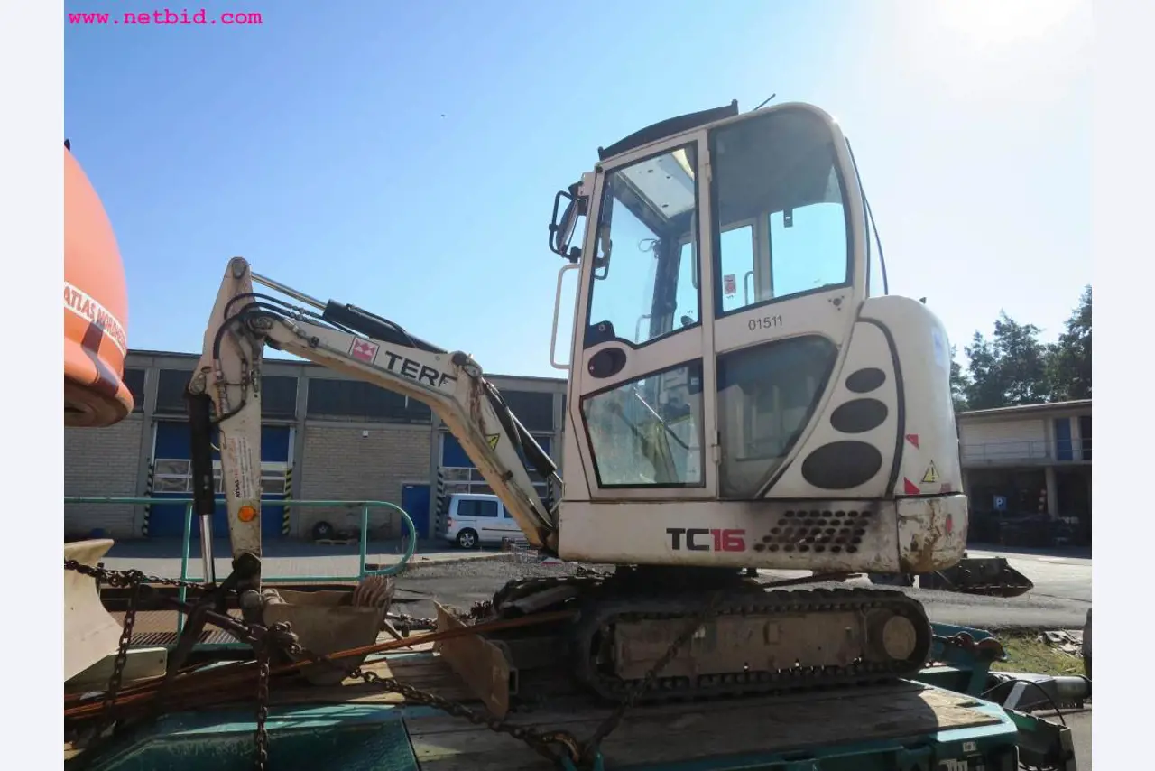 construction machinery and equipment and commercial vehicles -1