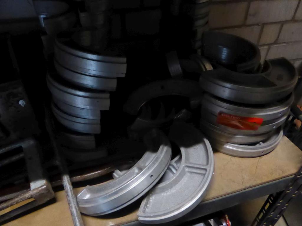 Máquinas de construção, equipamento de construção, veículos comerciais e automóveis-3