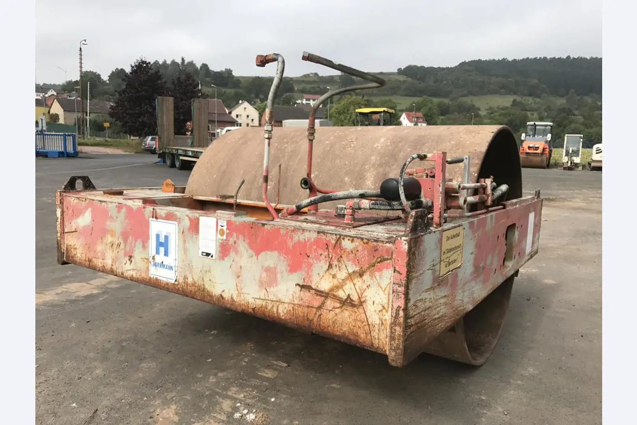 construction machinery and equipment and commercial vehicles -2