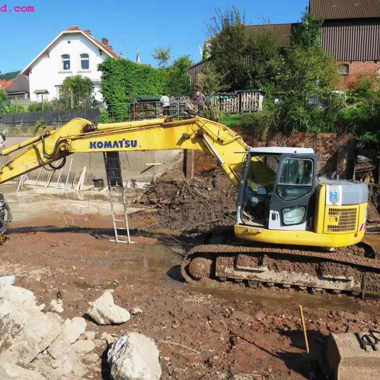 Hydrauliczna koparka gąsienicowa Komatsu PC 228 USLC-3K