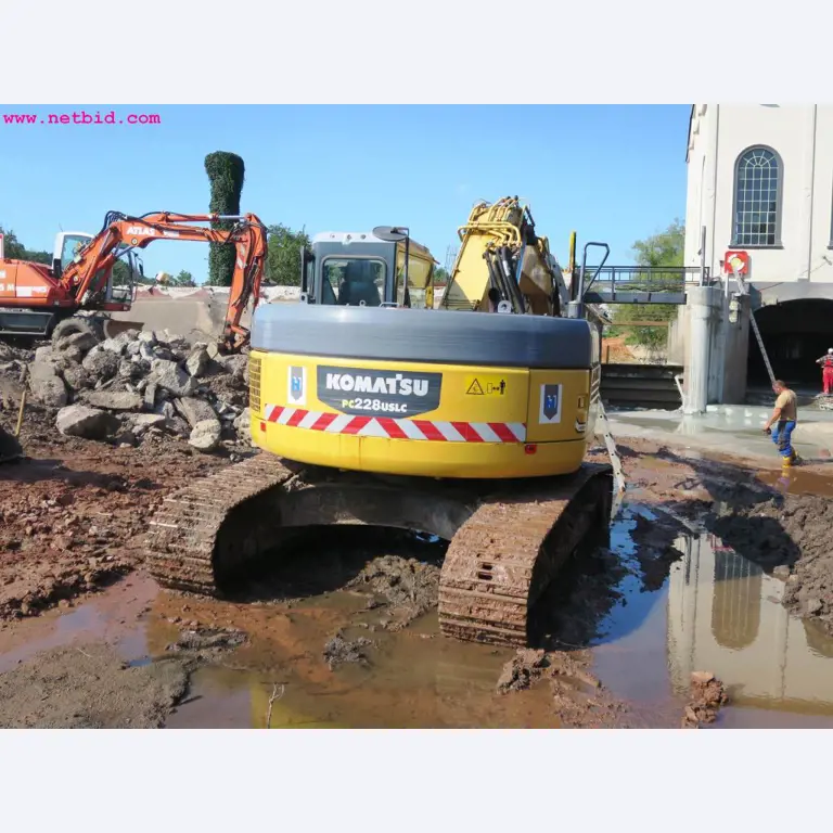Machines de chantier, matériel de construction, véhicules utilitaires et voitures particulières-4