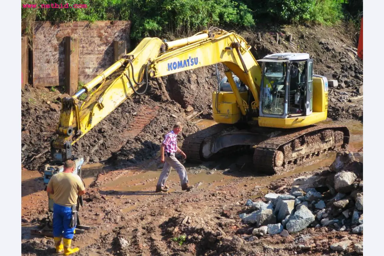 Machines de chantier, matériel de construction, véhicules utilitaires et voitures particulières-5