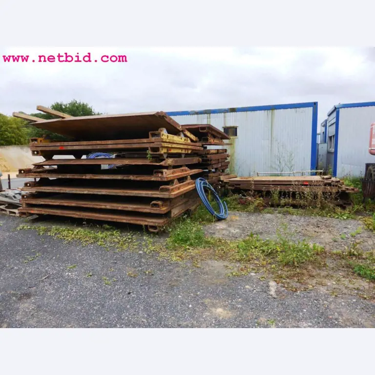 Machines de chantier, matériel de construction, véhicules utilitaires et voitures particulières-1