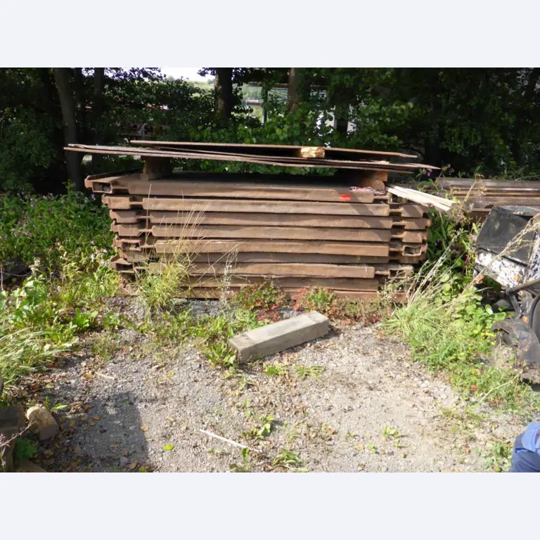 Machines de chantier, matériel de construction, véhicules utilitaires et voitures particulières-1
