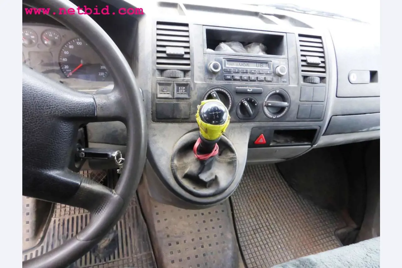 Máquinas de construção, equipamento de construção, veículos comerciais e automóveis-9