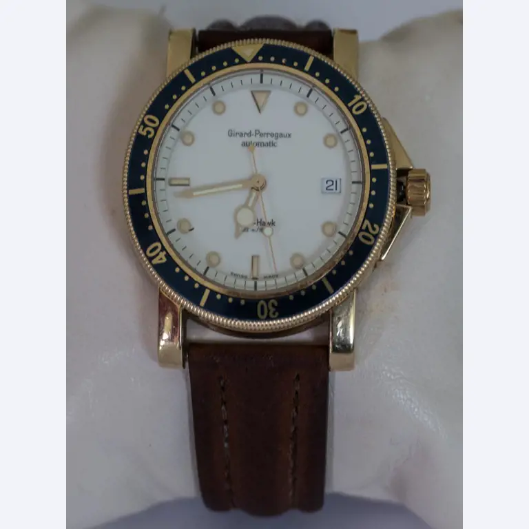 hochwertiger Schmuck<br>-1