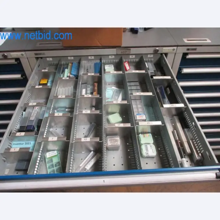 Máquinas para trabalhar metais (construção de máquinas e ferramentas) e equipamento de fábrica-10