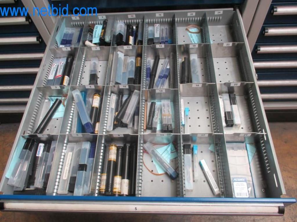 Maszyny do obróbki metalu (budowa maszyn i narzędzi) oraz wyposażenie fabryczne-32