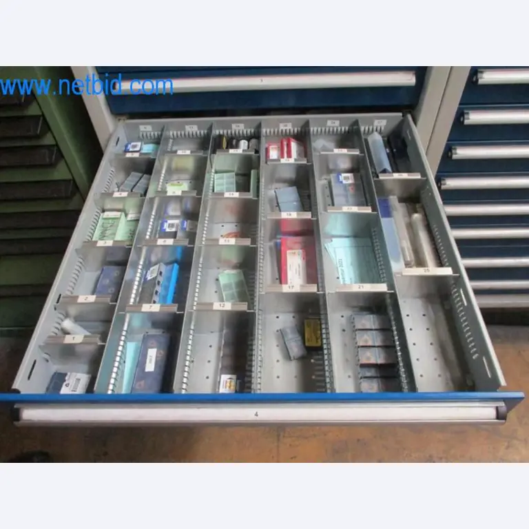 Máquinas para trabalhar metais (construção de máquinas e ferramentas) e equipamento de fábrica-4