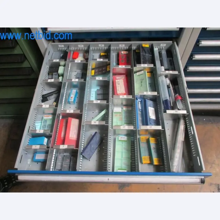 Máquinas para trabalhar metais (construção de máquinas e ferramentas) e equipamento de fábrica-5
