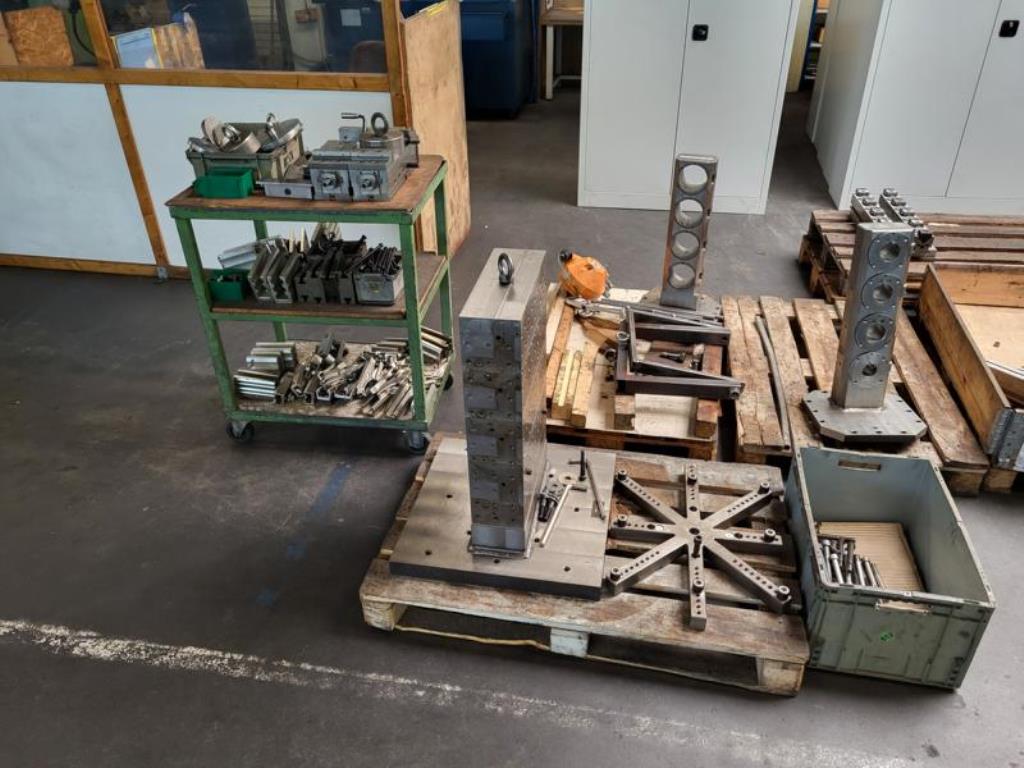 Maszyny do obróbki metalu (budowa maszyn i narzędzi) oraz wyposażenie fabryczne-13