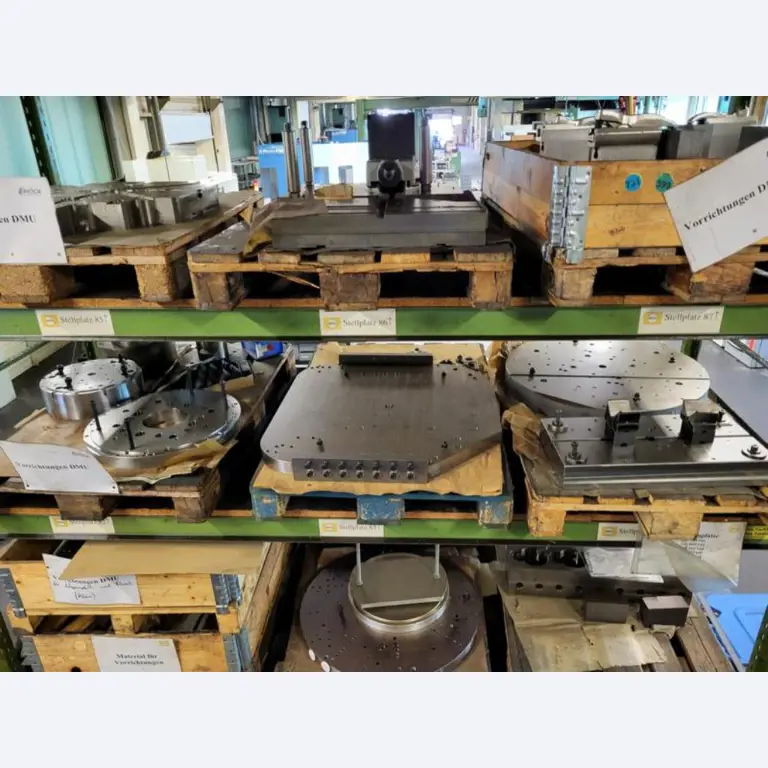 Máquinas para trabalhar metais (construção de máquinas e ferramentas) e equipamento de fábrica-16
