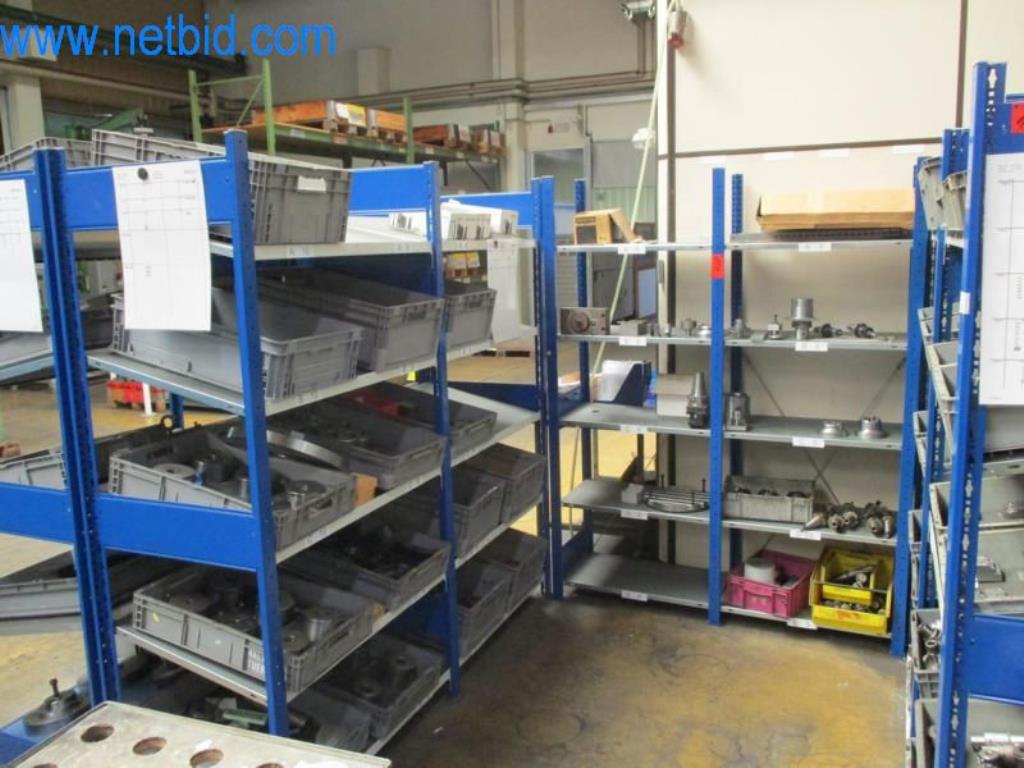 Kovozpracující stroje (výroba strojů a nástrojů) a tovární zařízení-10