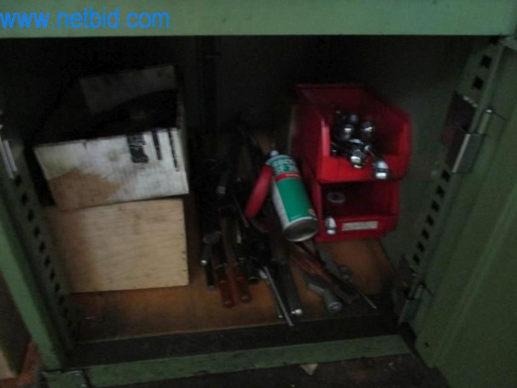 Kovozpracující stroje (výroba strojů a nástrojů) a tovární zařízení-6