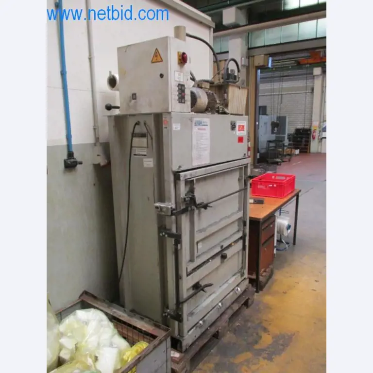 Máquinas para trabalhar metais (construção de máquinas e ferramentas) e equipamento de fábrica-3
