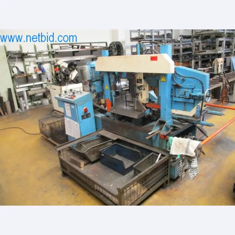 Máquinas para trabalhar metais (construção de máquinas e ferramentas) e equipamento de fábrica-1