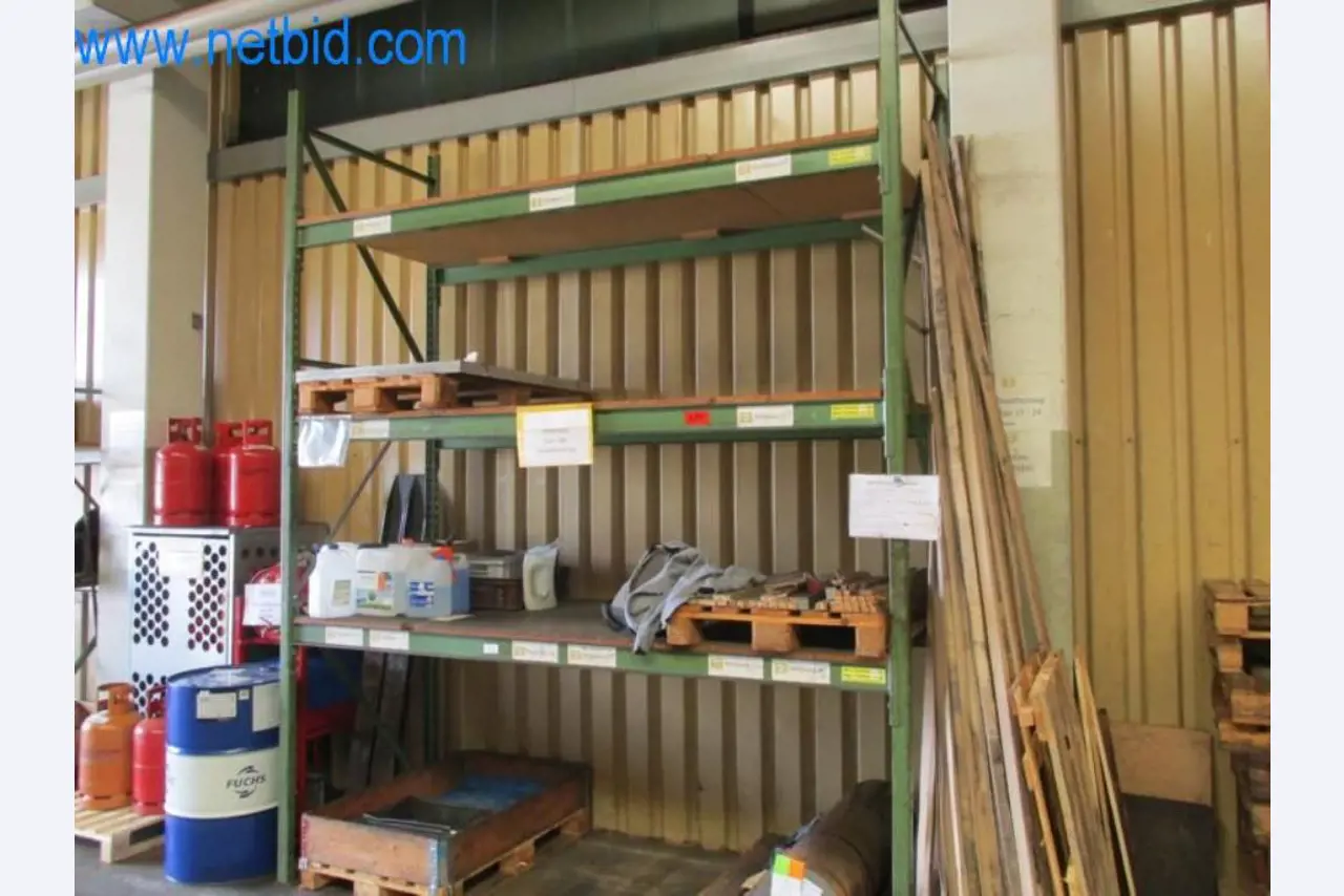 Maquinaria metalúrgica (construcción de máquinas y herramientas) y equipos de fábrica-1