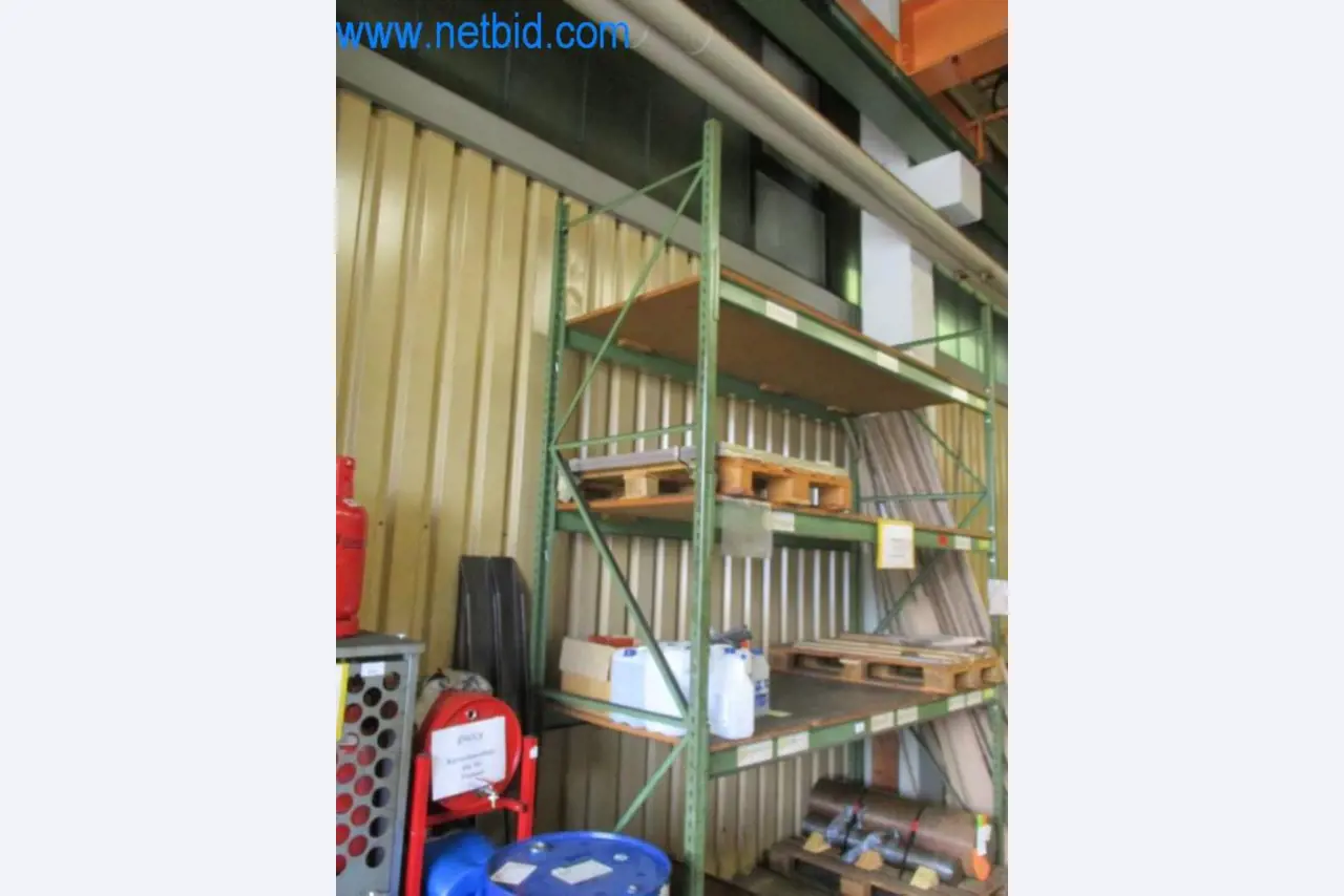 Maquinaria metalúrgica (construcción de máquinas y herramientas) y equipos de fábrica-3